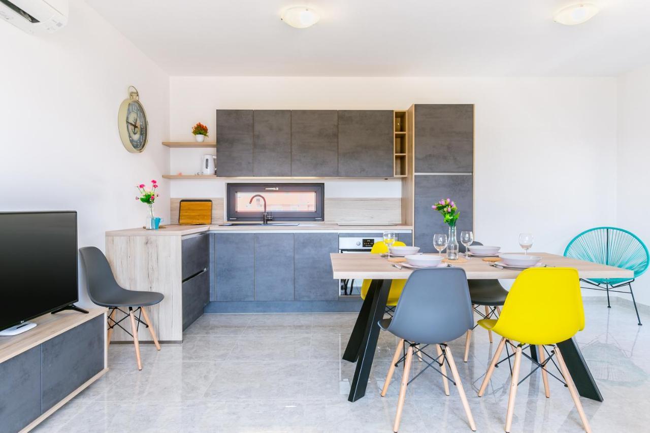 Appartement Nevia à Medulin Extérieur photo