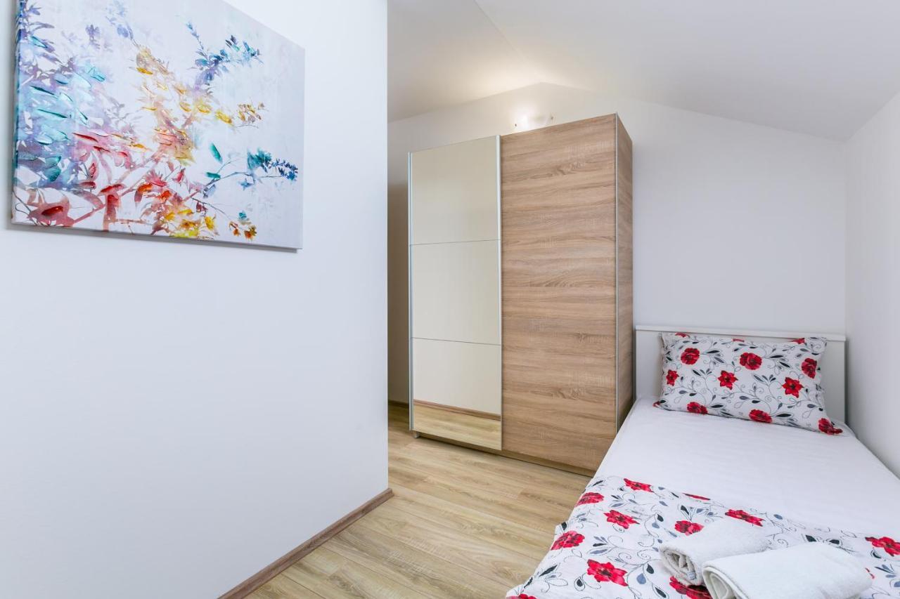 Appartement Nevia à Medulin Extérieur photo