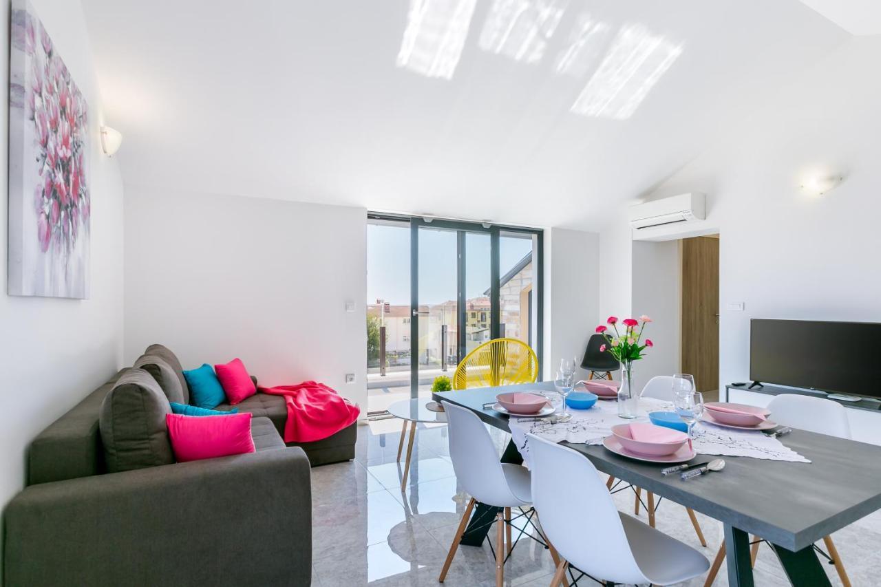 Appartement Nevia à Medulin Extérieur photo
