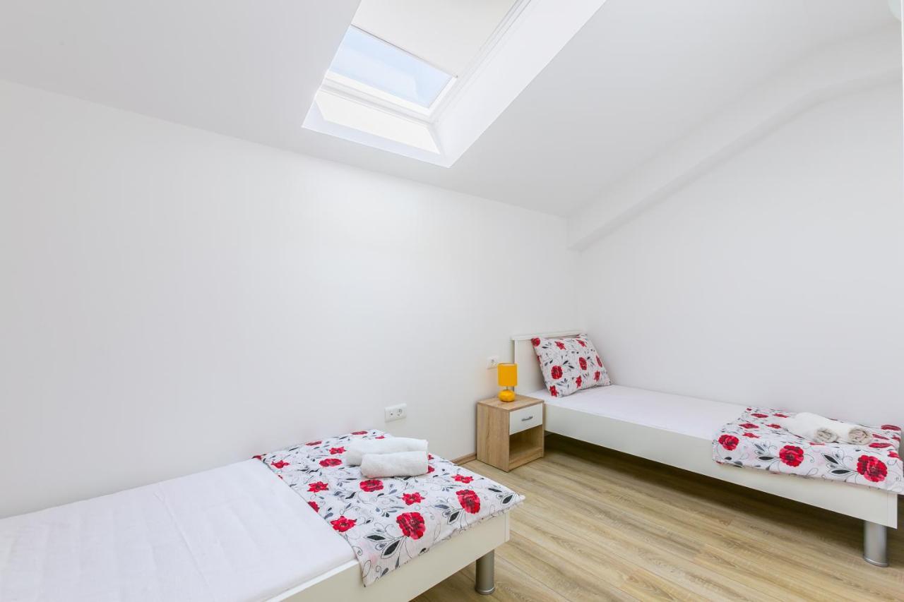 Appartement Nevia à Medulin Extérieur photo