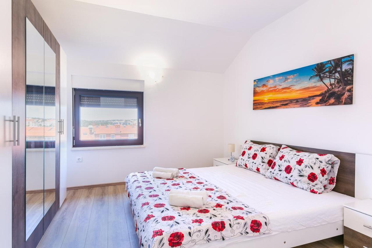 Appartement Nevia à Medulin Extérieur photo