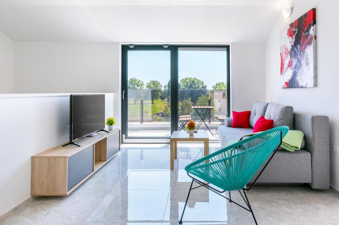 Appartement Nevia à Medulin Extérieur photo