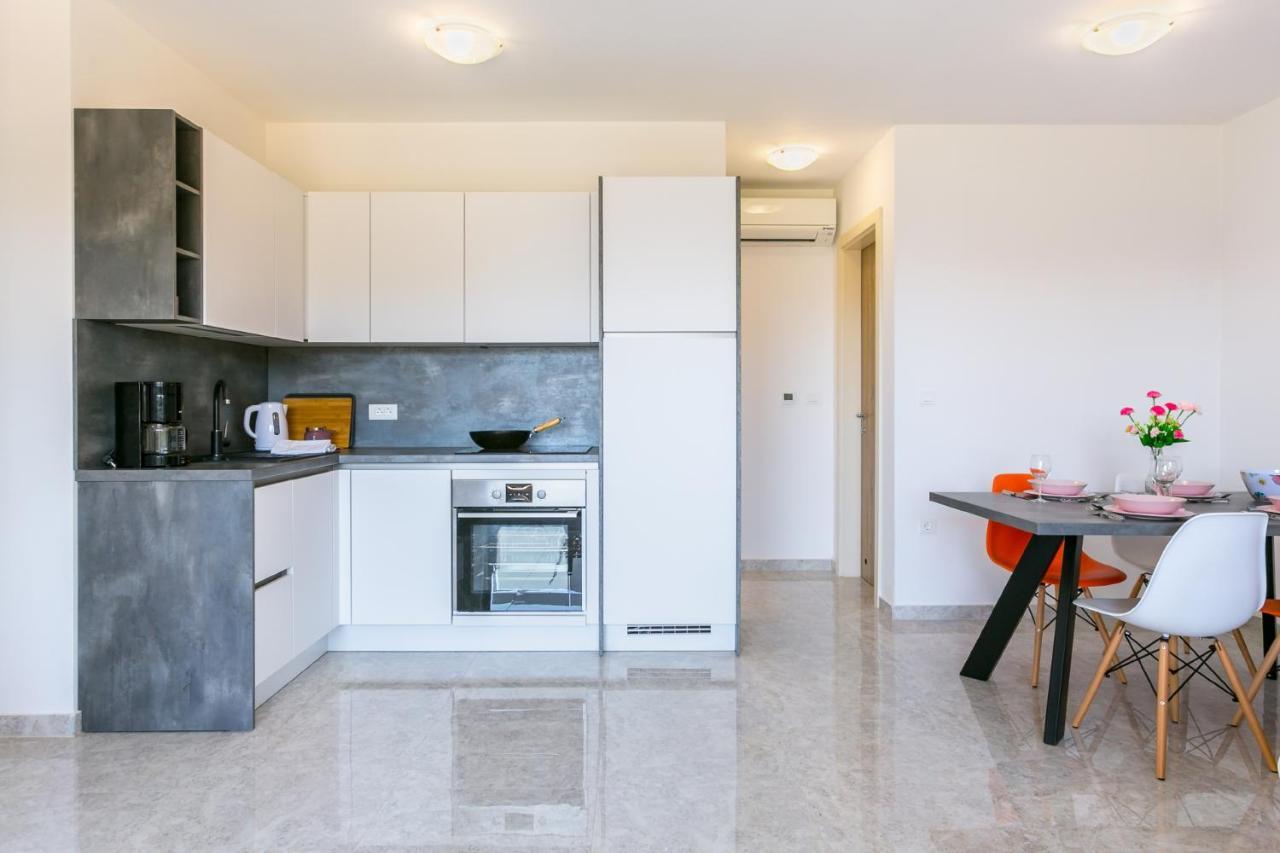 Appartement Nevia à Medulin Extérieur photo