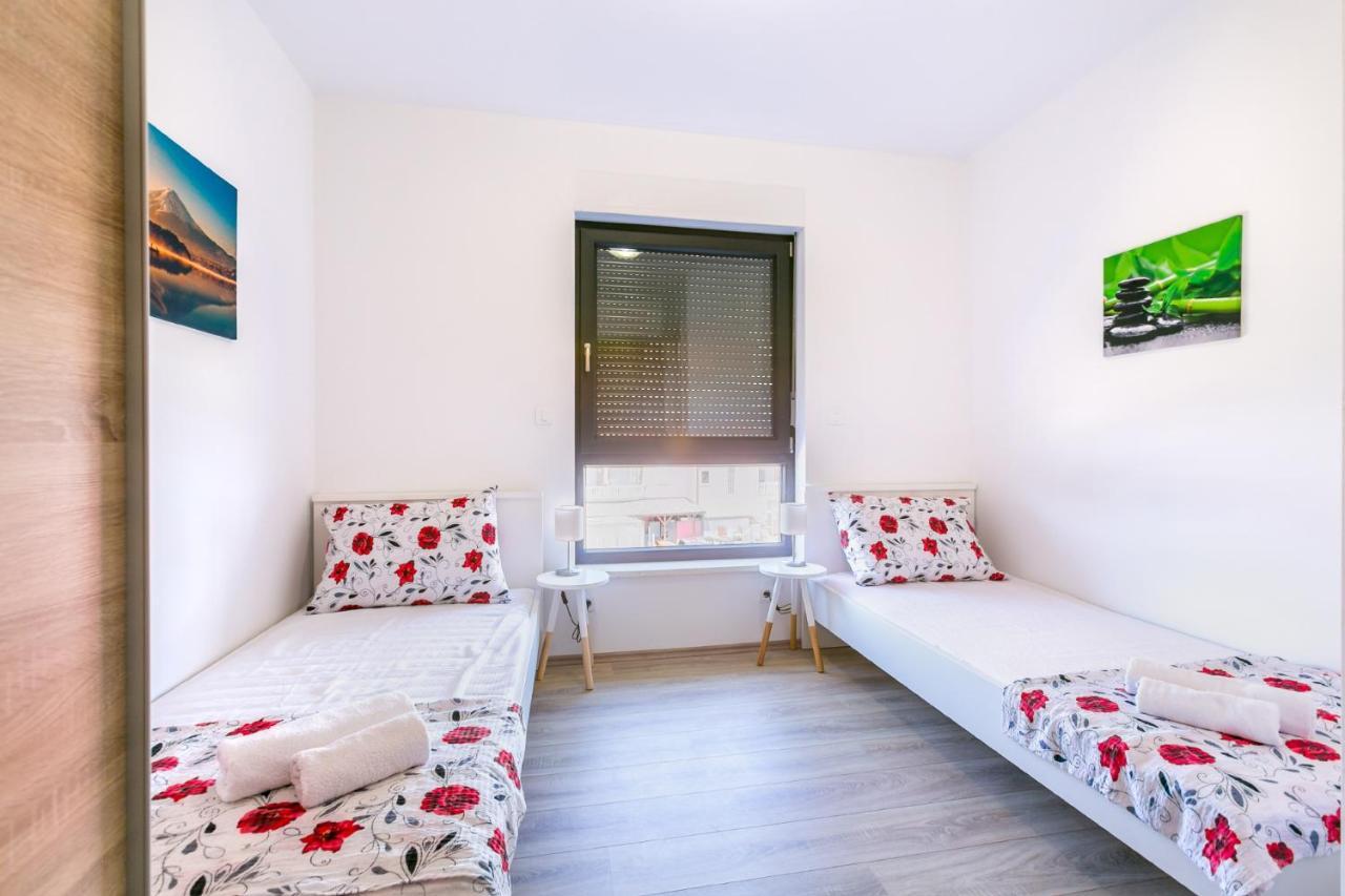 Appartement Nevia à Medulin Extérieur photo